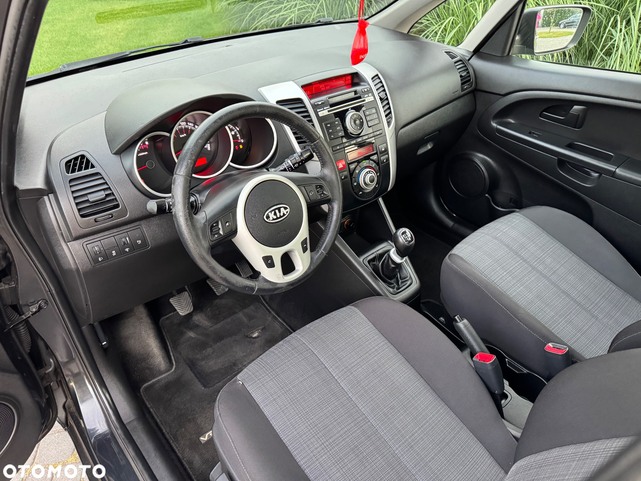 Kia Venga 1.6 CVVT Black Collection - 20