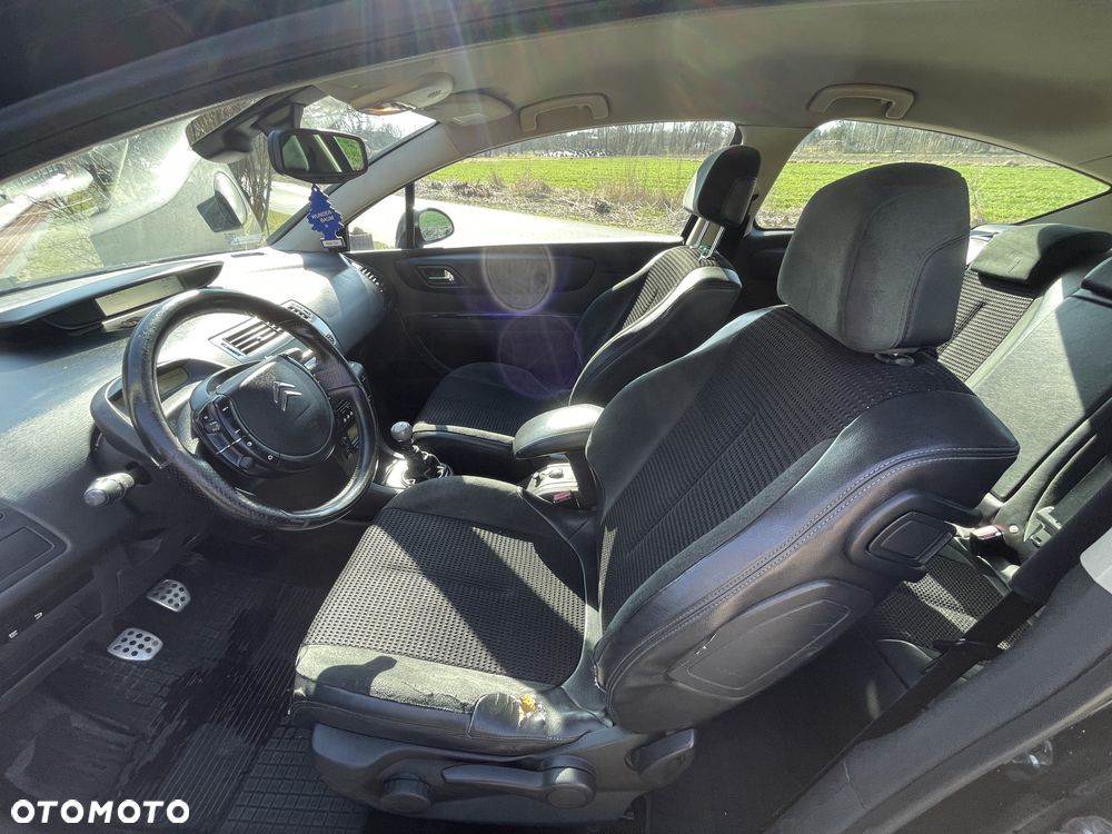 Citroën C4 2.0 HDi VTS - 16