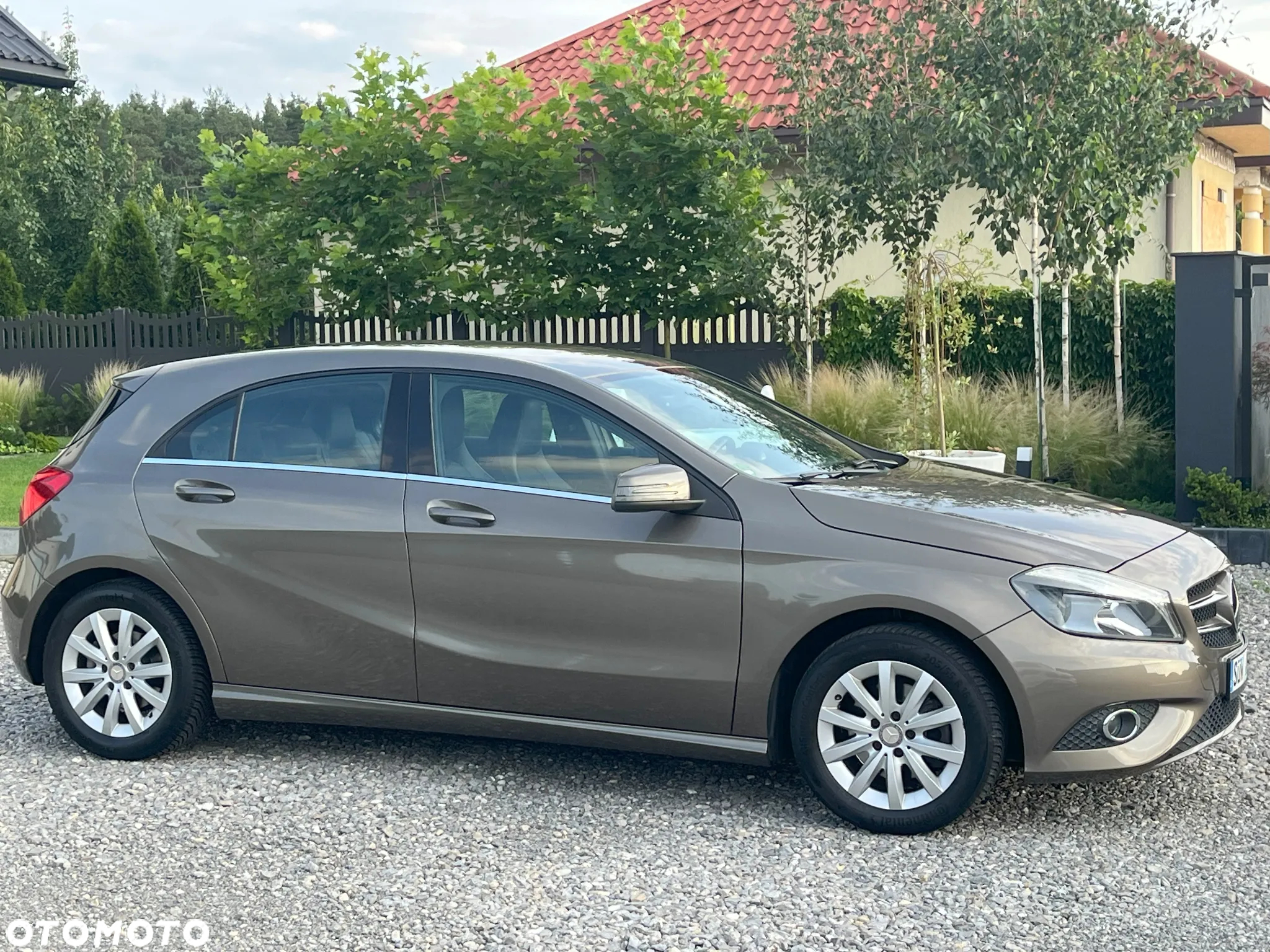 Mercedes-Benz Klasa A 180 (BlueEFFICIENCY) - 3