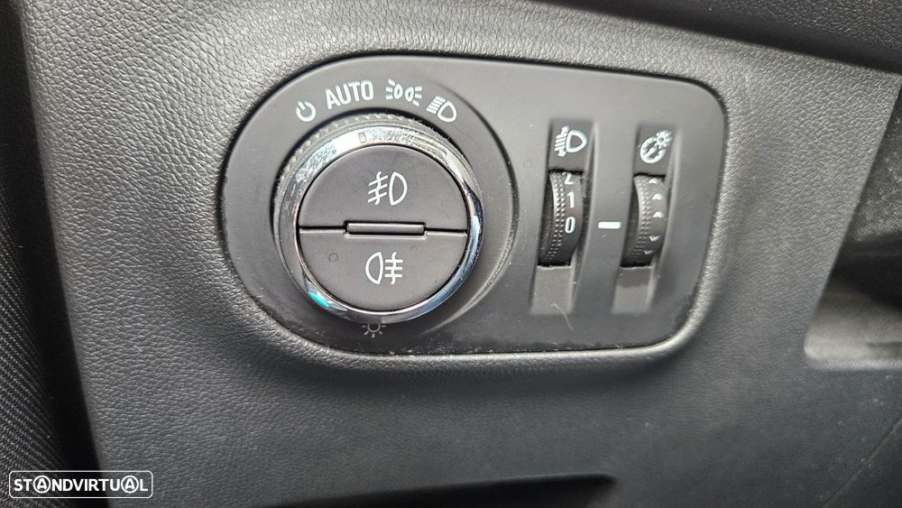 Opel Corsa 1.0 T Innovation - 43