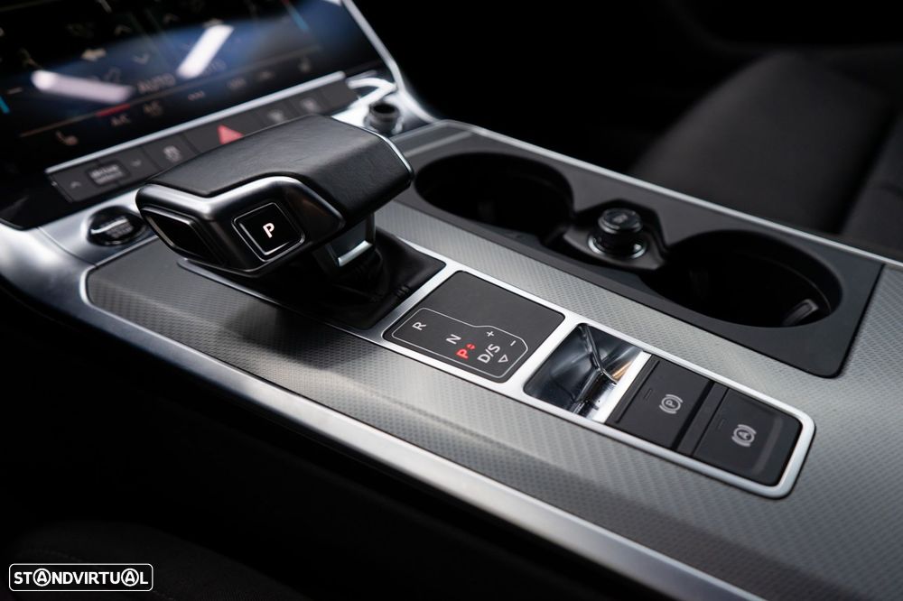 Audi A6 Avant 40 TDI S tronic S line - 31