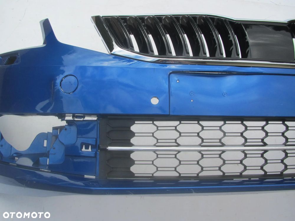 SKODA OCTAVIA 3 III Lift 2017 - 2021 zderzak OE - 8