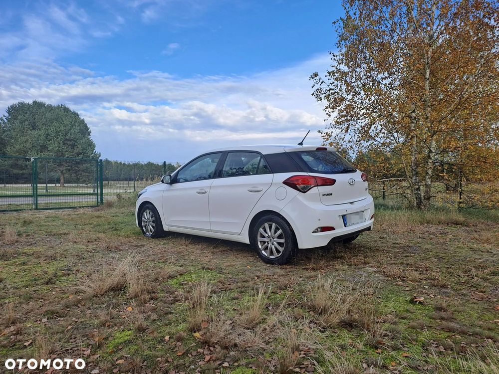 Hyundai i20 1.4 Comfort - 3