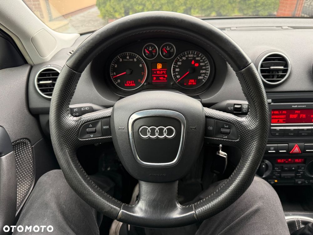 Audi A3 Sportback 1.4 TFSI Attraction - 25
