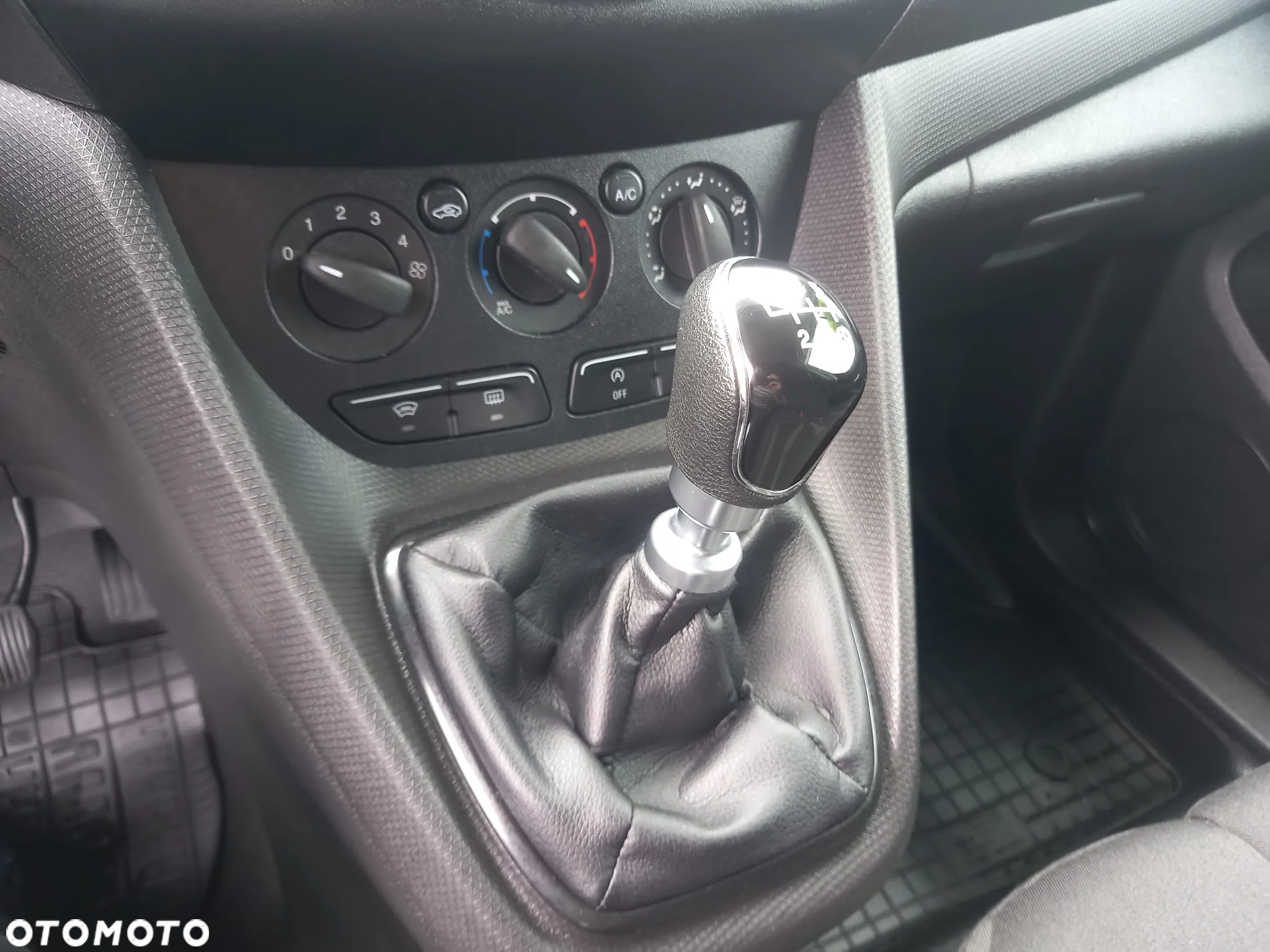 Ford Transit Connect 1.5TDCI 120km Long 3-osob 2017r Salon PL VAT-23% 6-biegów L2 - 12