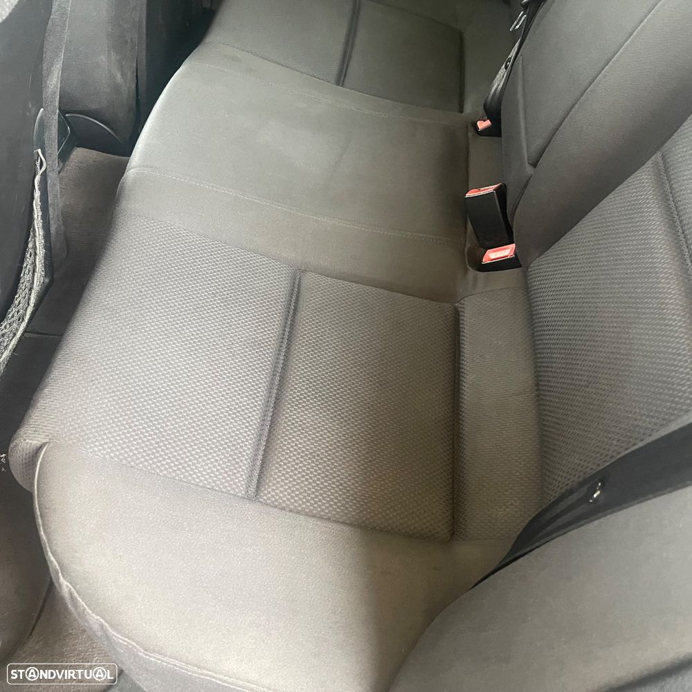 Audi A4 Avant 1.9 TDI - 14