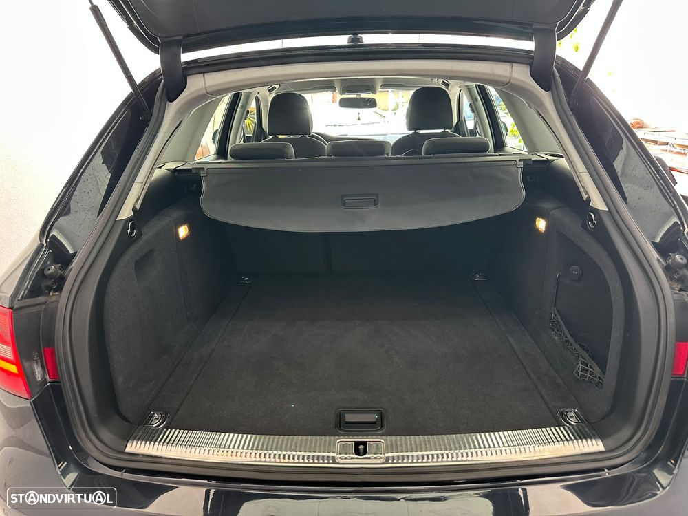 Audi A4 Avant - 32