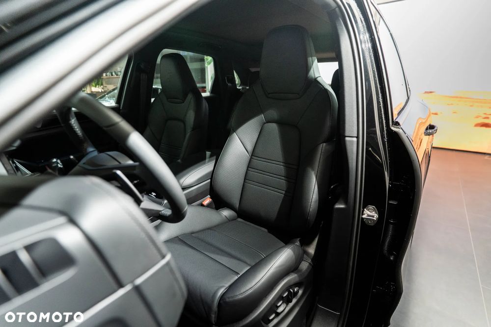 Porsche Cayenne E-Hybrid PHEV Black Edition - 9