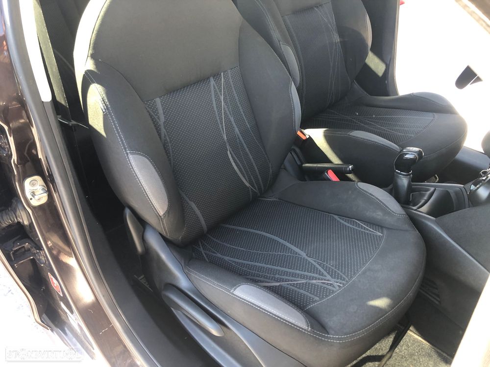 Peugeot 208 e-HDi 92 Stop&Start Active - 7