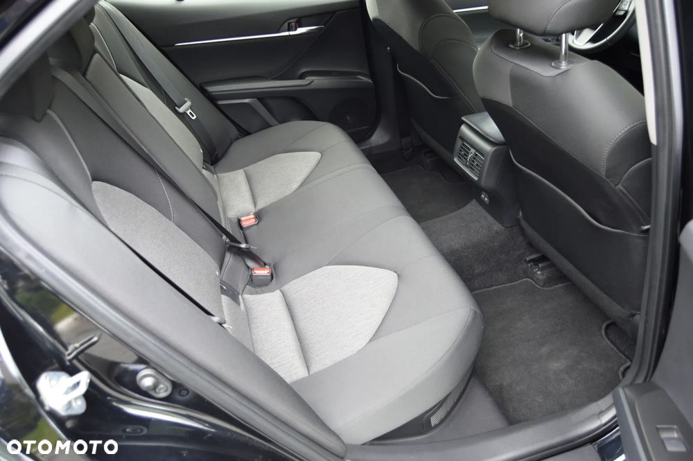 Toyota Camry 2.5 Hybrid Comfort CVT - 13