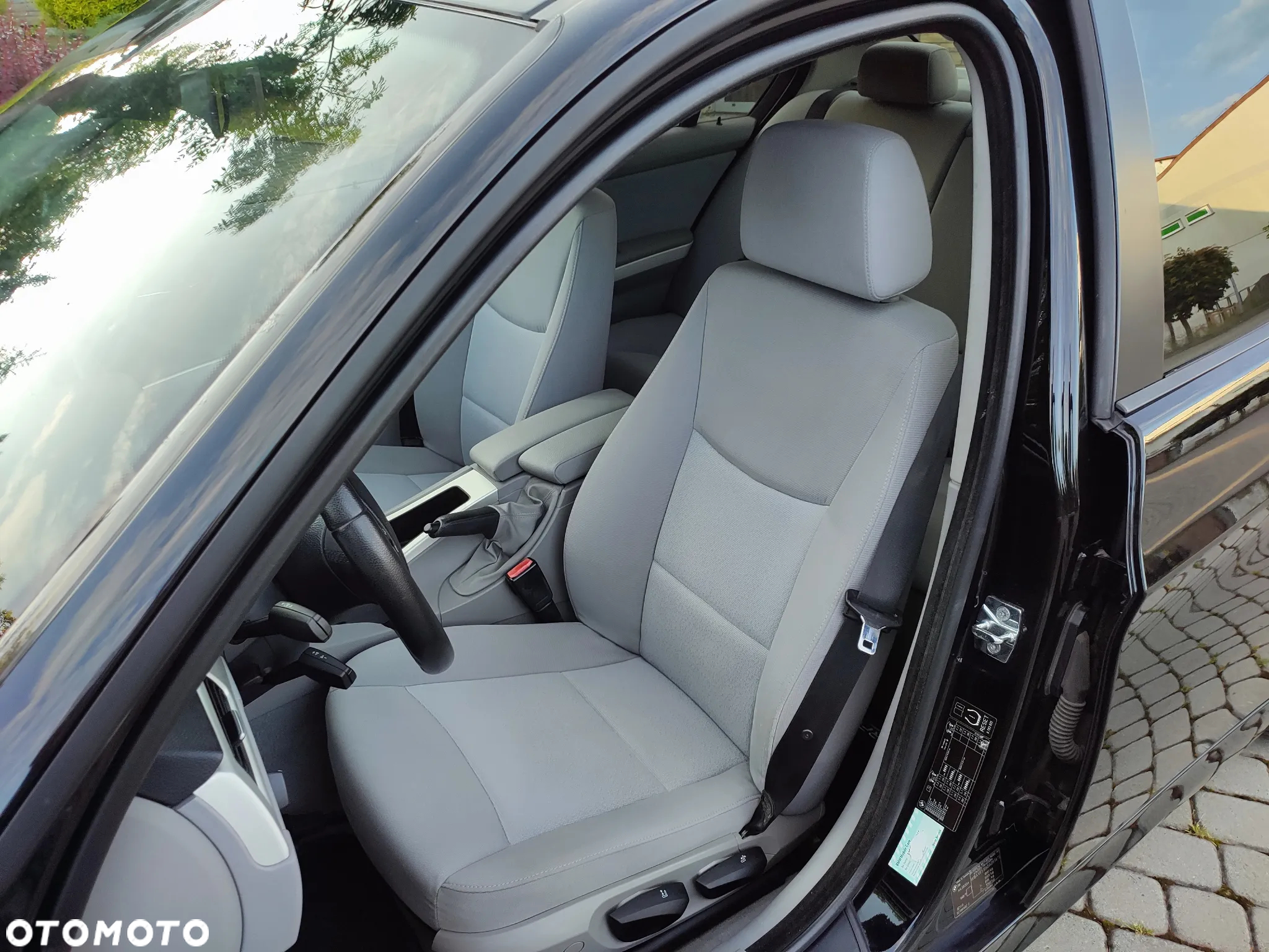 BMW Seria 3 318i - 27