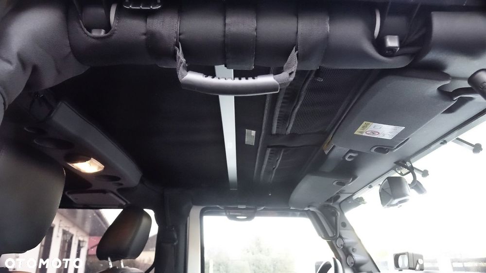 Jeep Wrangler - 20