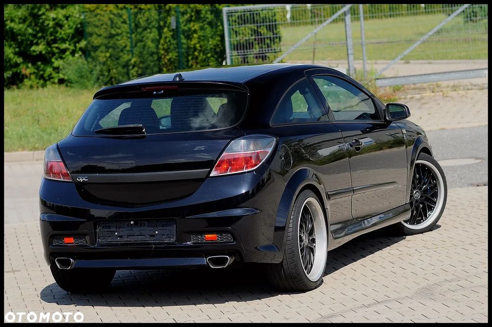Opel Astra OPC - 17