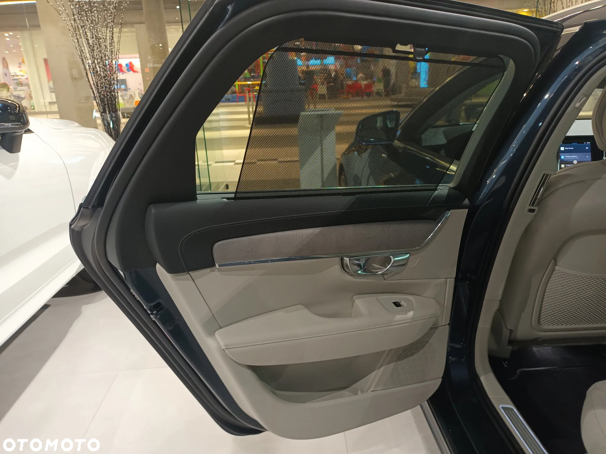Volvo V90 T6 AWD Plug-In Hybrid Plus Dark - 5