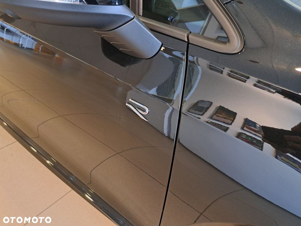 Volkswagen Golf Variant 2.0 TSI 4Motion R - 3