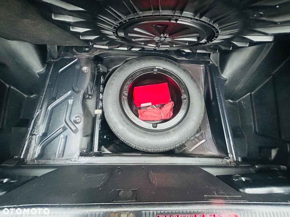 Mercedes-Benz W201 (190) - 24