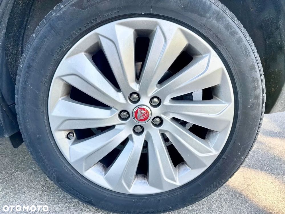Jaguar E-Pace P200 AWD R-Dynamic - 15