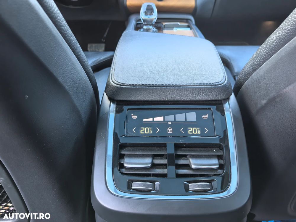 Volvo XC 90 Recharge T8 eAWD Inscription - 8