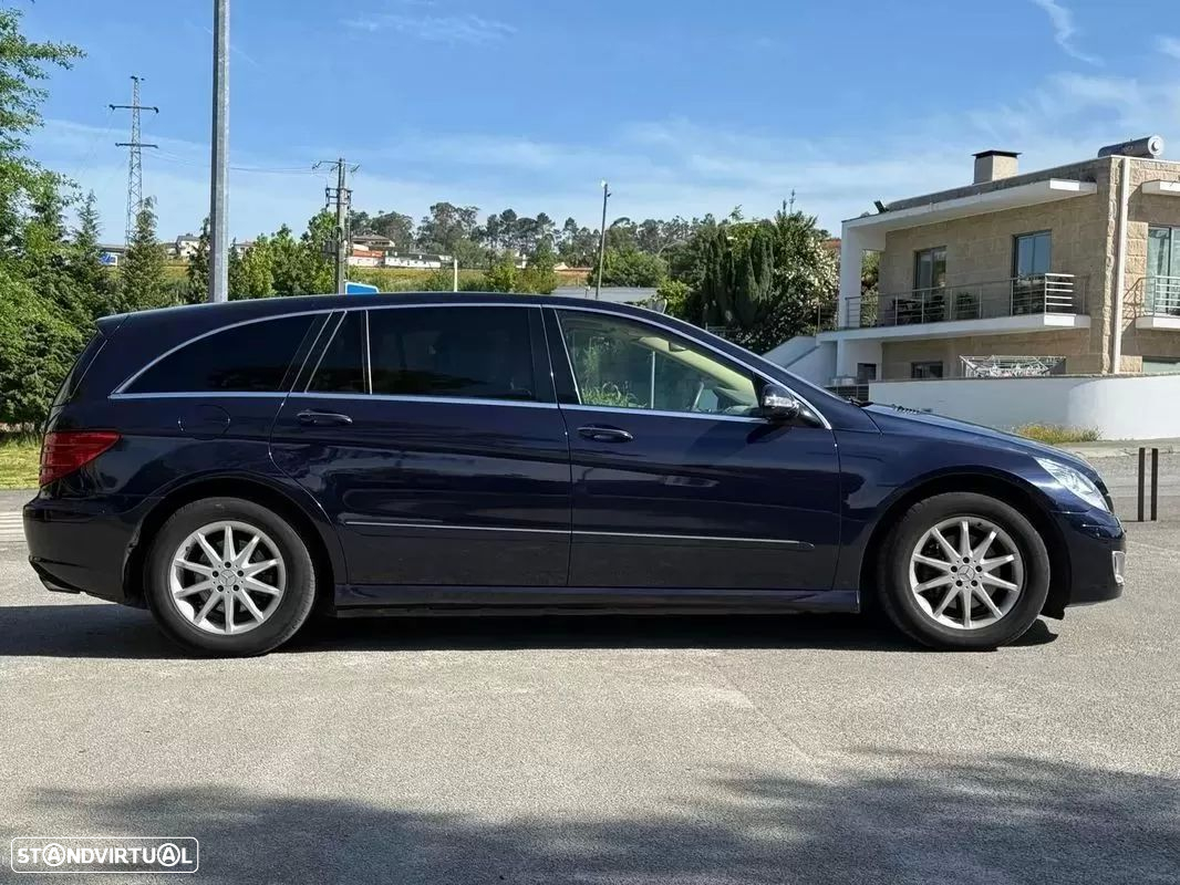 Mercedes-Benz 320 - 6