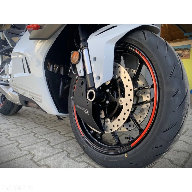 CFMoto SR - 6