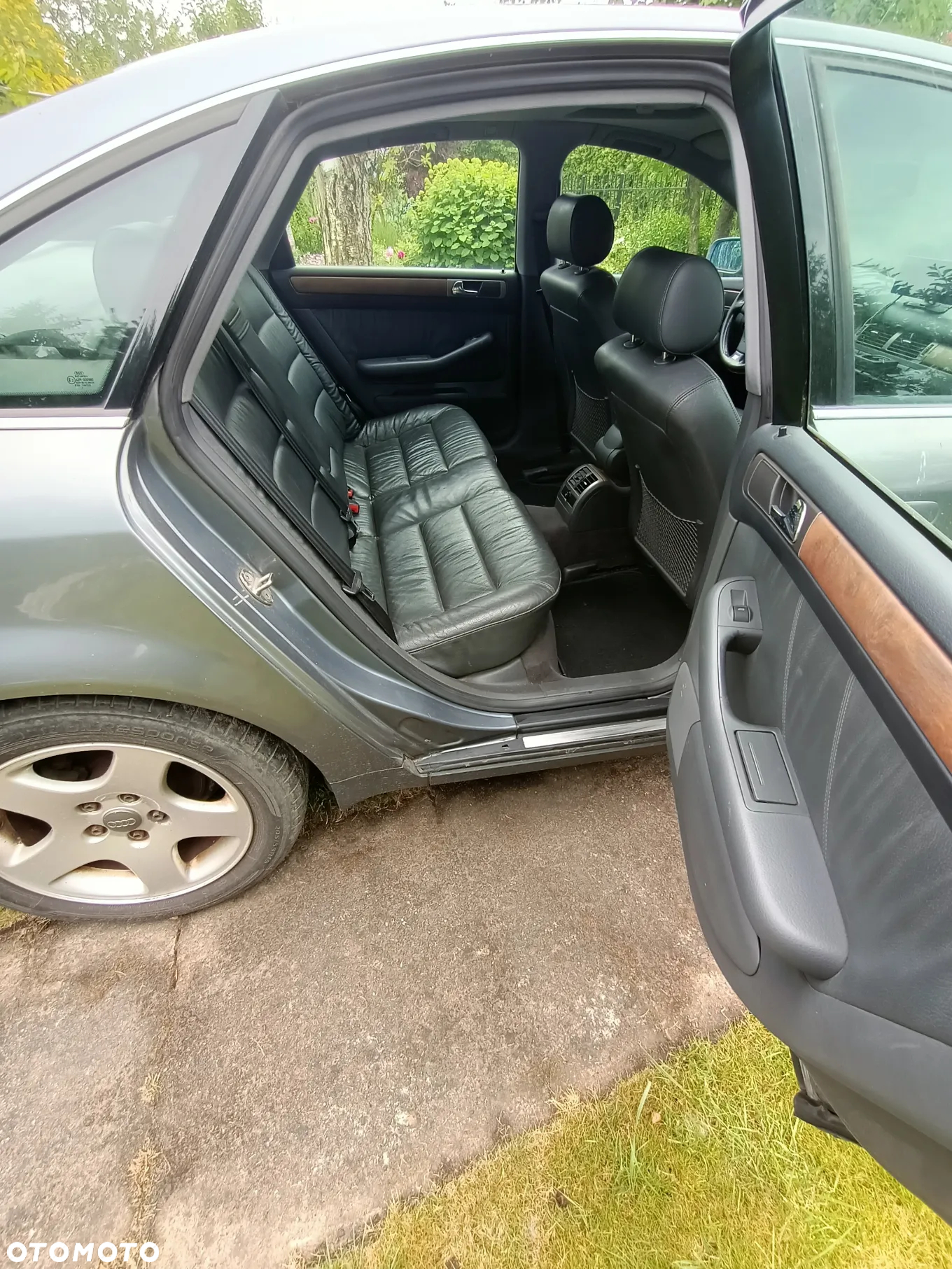 Audi A6 Avant 2.4 - 14