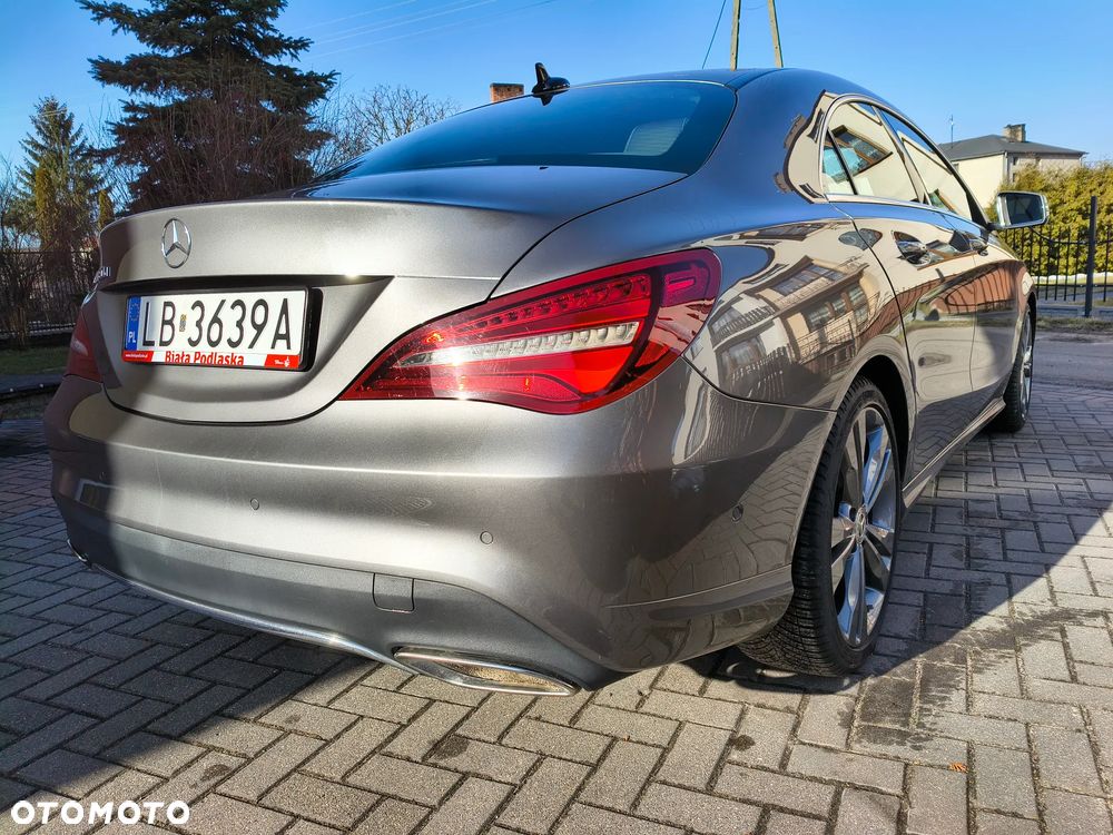 Mercedes-Benz CLA 180 d - 10