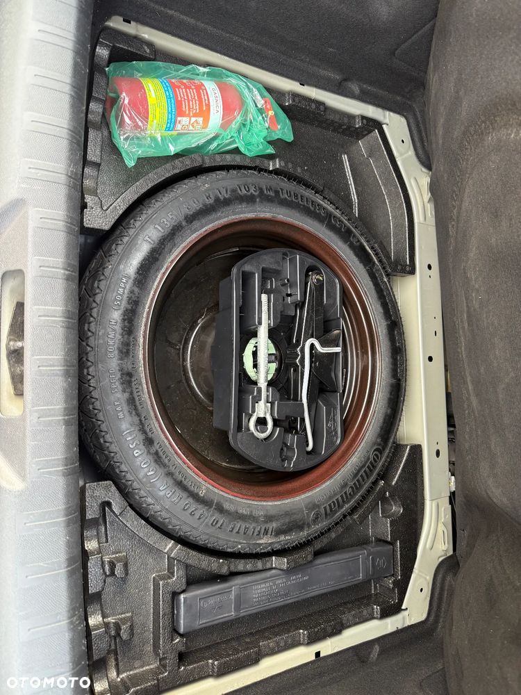 Peugeot 308 1.2 PureTech Allure S&S - 6