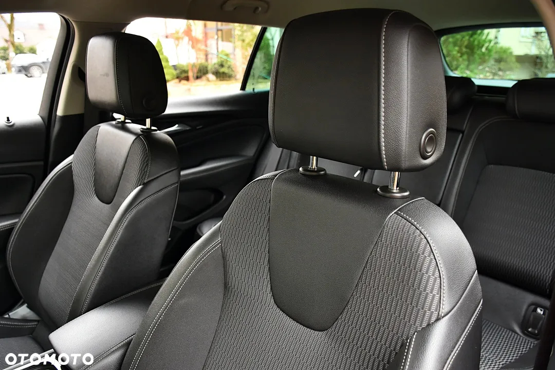Opel Insignia 2.0 CDTI Business Elegance S&S - 36