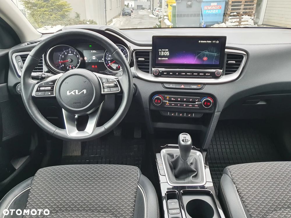 Kia Ceed 1.5 T-GDI Tribute - 30