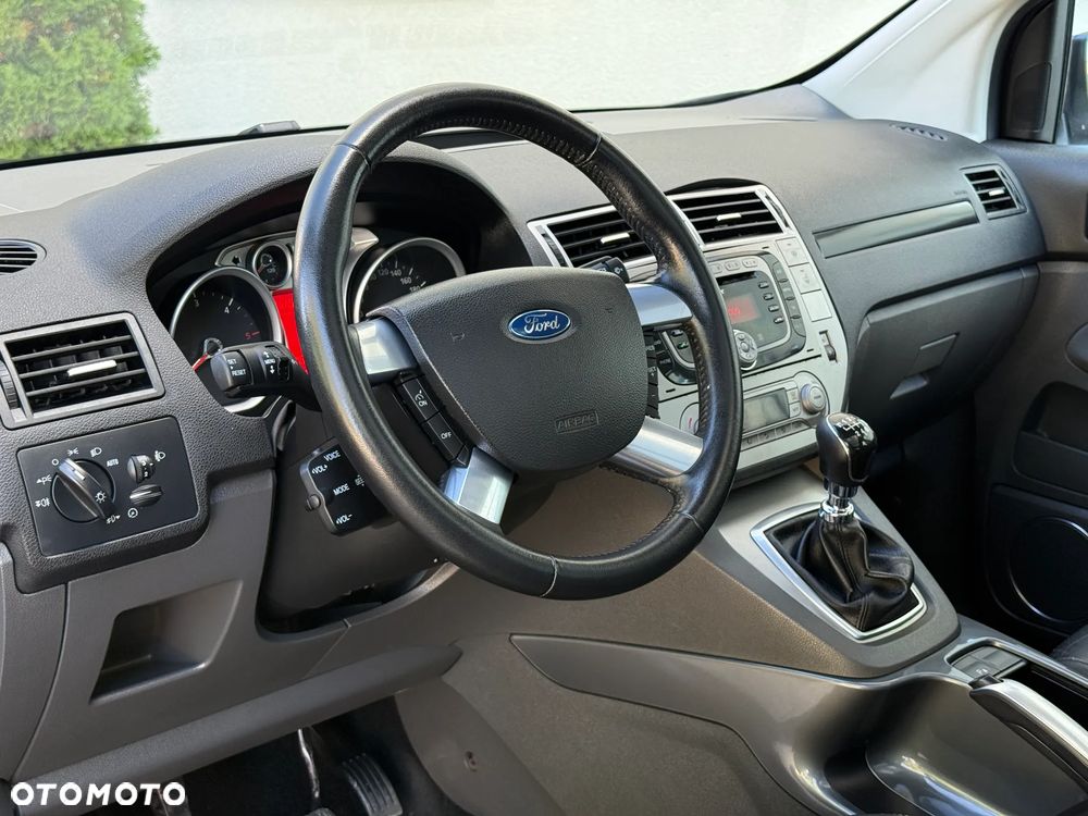 Ford Kuga - 6