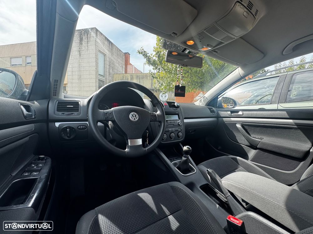 VW Golf Variant - 13