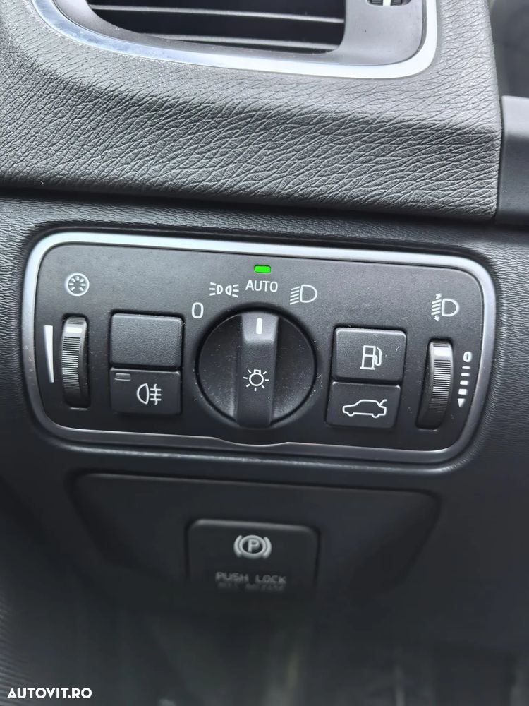 Volvo V60 D2 Geartronic Powershift - 11