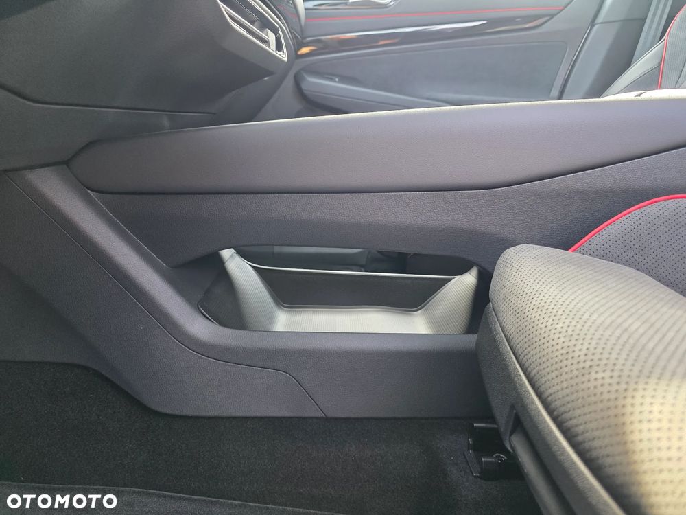 Volkswagen Passat 2.0 TDI SCR Style DSG - 21