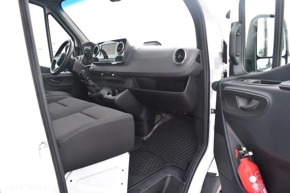 Mercedes-Benz 317 CDI LONG PRO 907.635 - 14