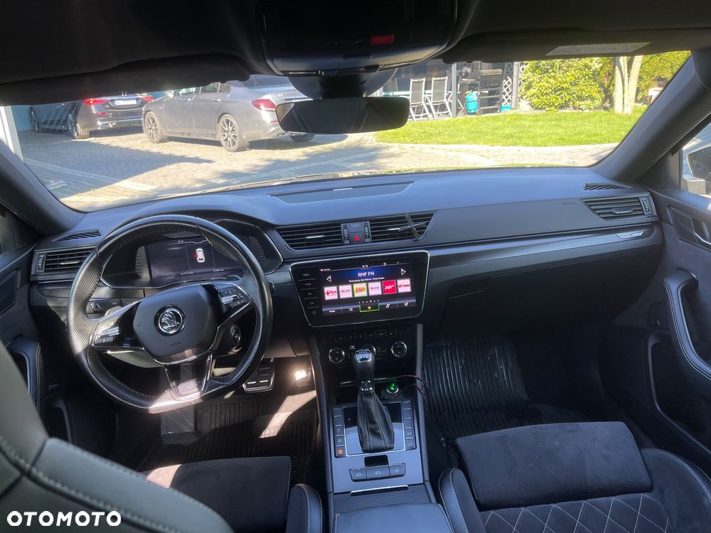 Skoda Superb 2.0 TDI SCR 4x4 Sportline DSG - 6