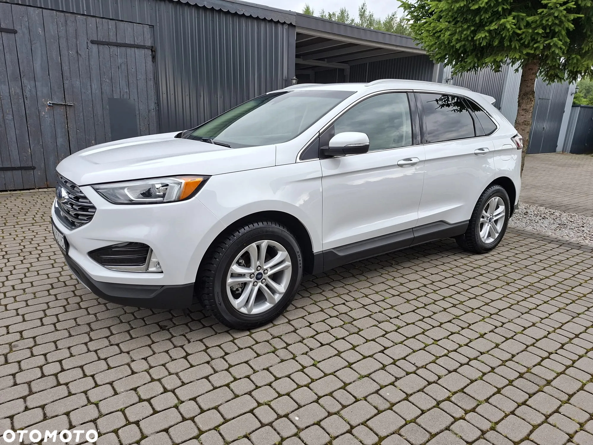 Ford Edge - 4