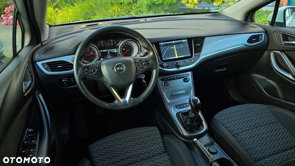 Opel Astra - 10