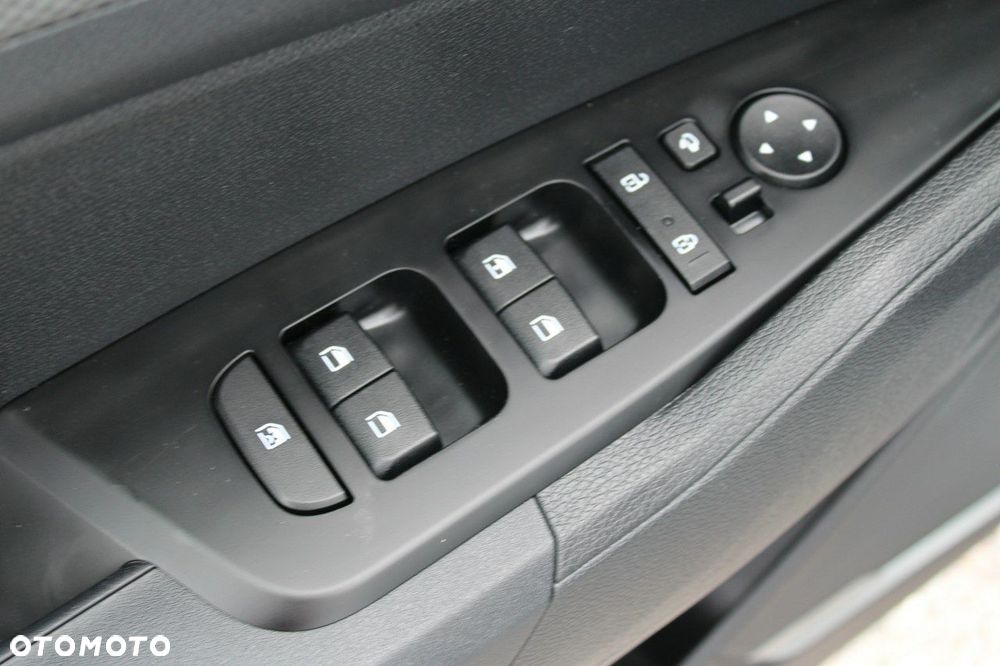 Kia Sportage - 16