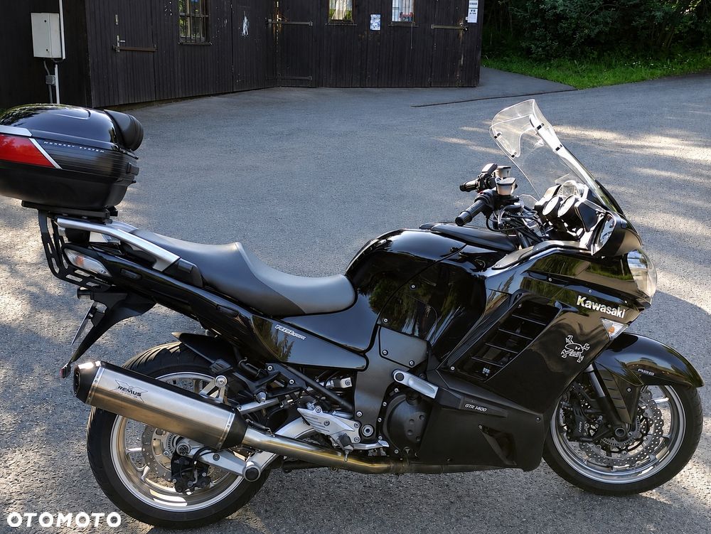 Kawasaki GTR - 6