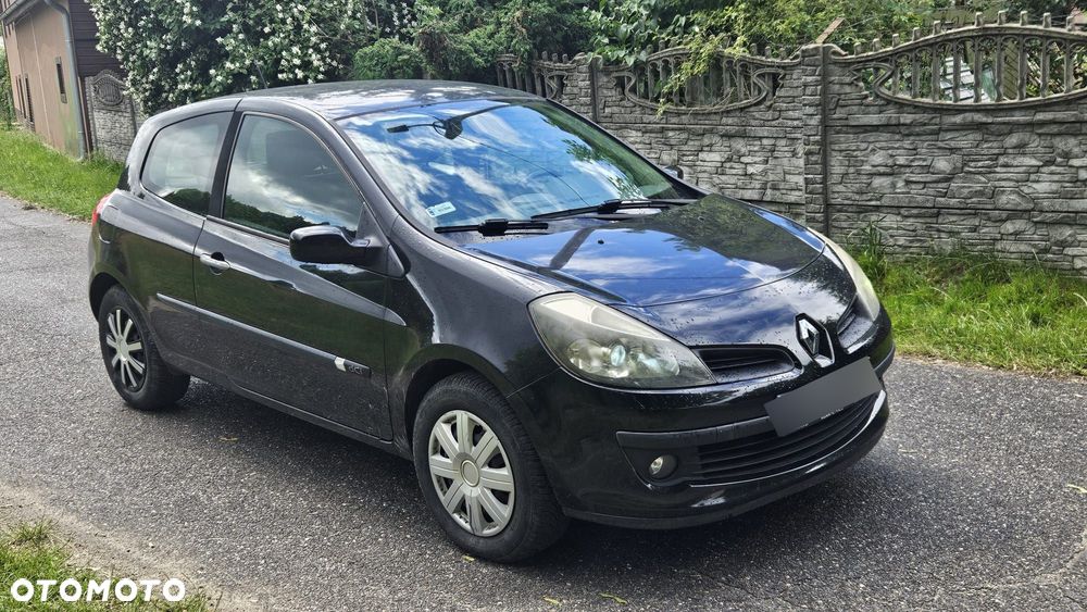 Renault Clio - 1