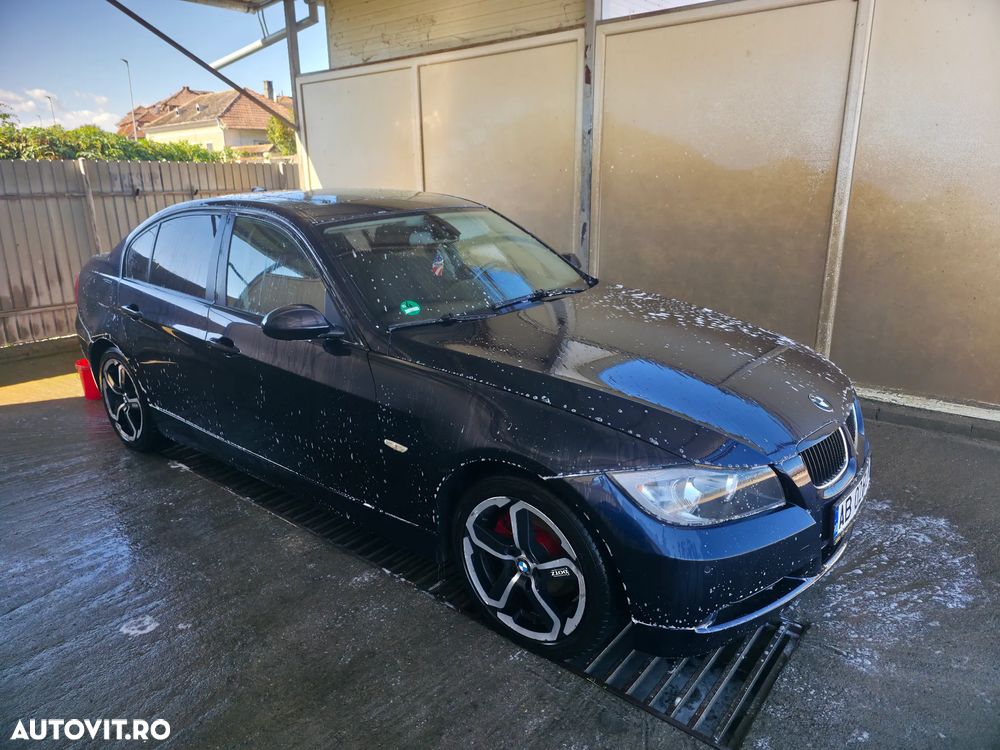BMW Seria 3 320d Touring - 10