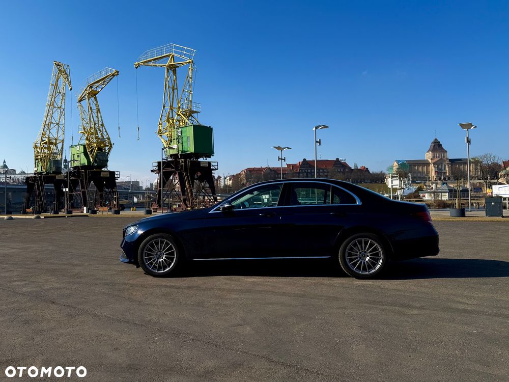 Mercedes-Benz Klasa E 220 d 4Matic 9G-TRONIC Avantgarde - 9