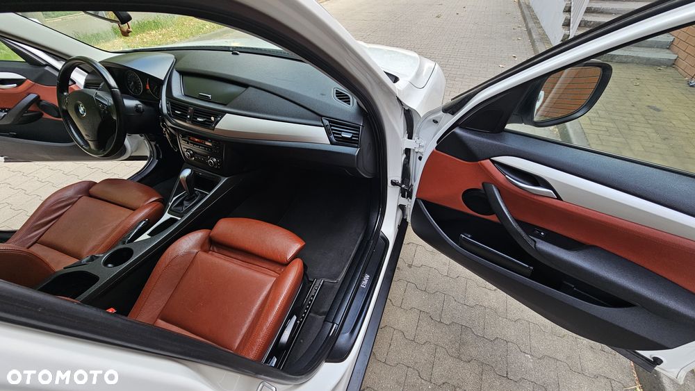 BMW X1 sDrive18d Sport Line - 13