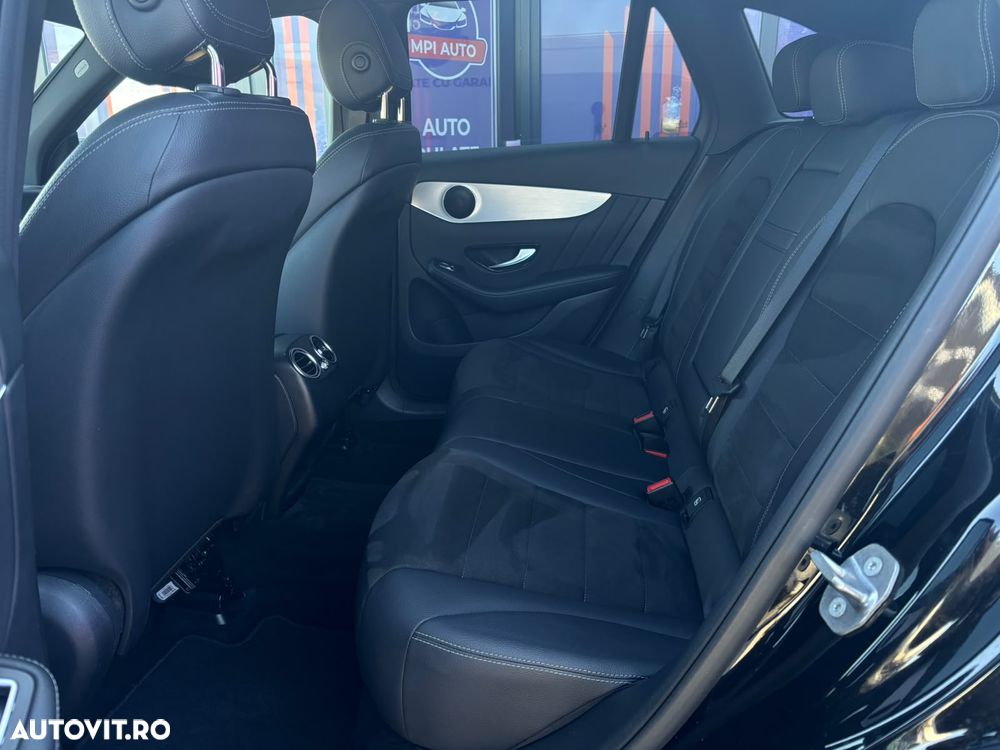 Mercedes-Benz GLC 220 d 4MATIC 9G-TRONIC AMG Line - 36