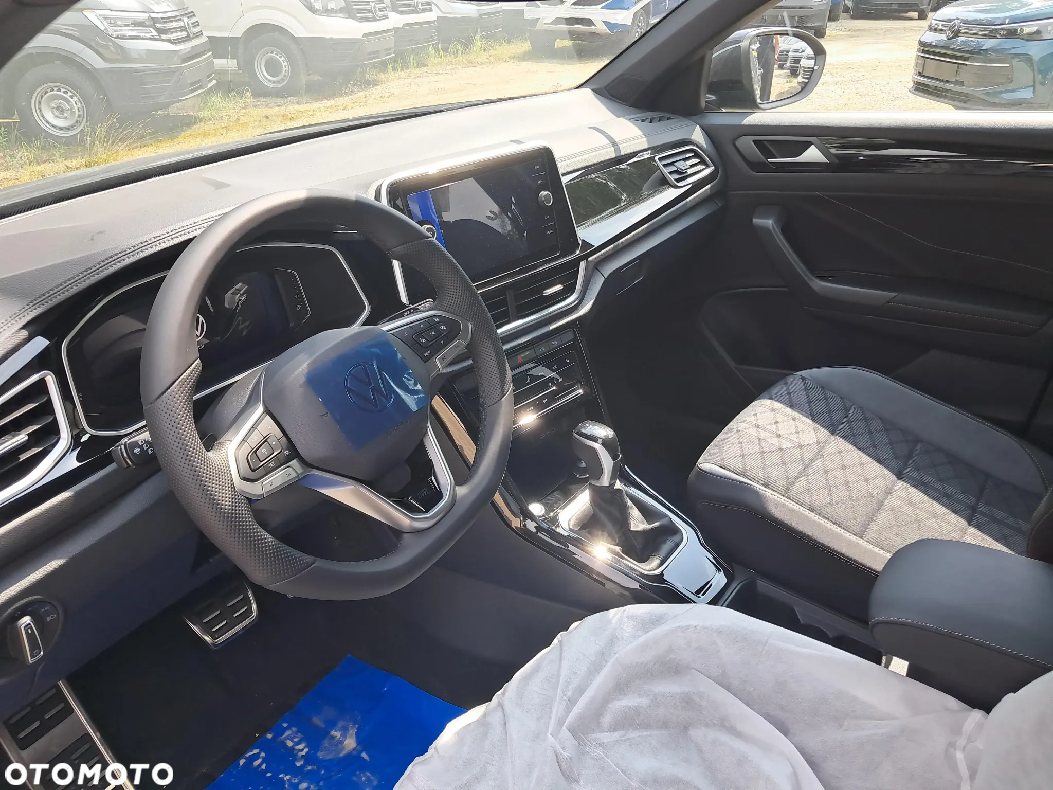 Volkswagen T-Roc 1.5 TSI R-Line Plus DSG - 13