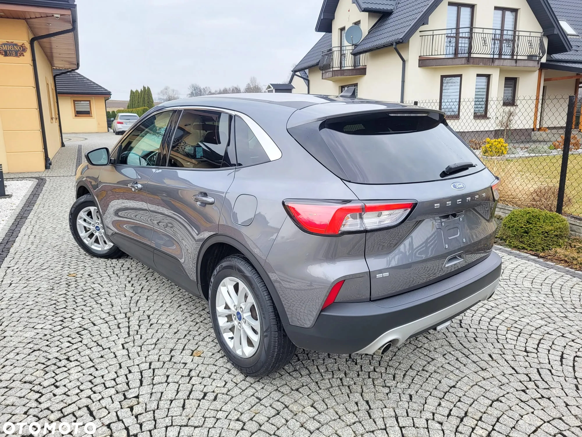 Ford Kuga - 18