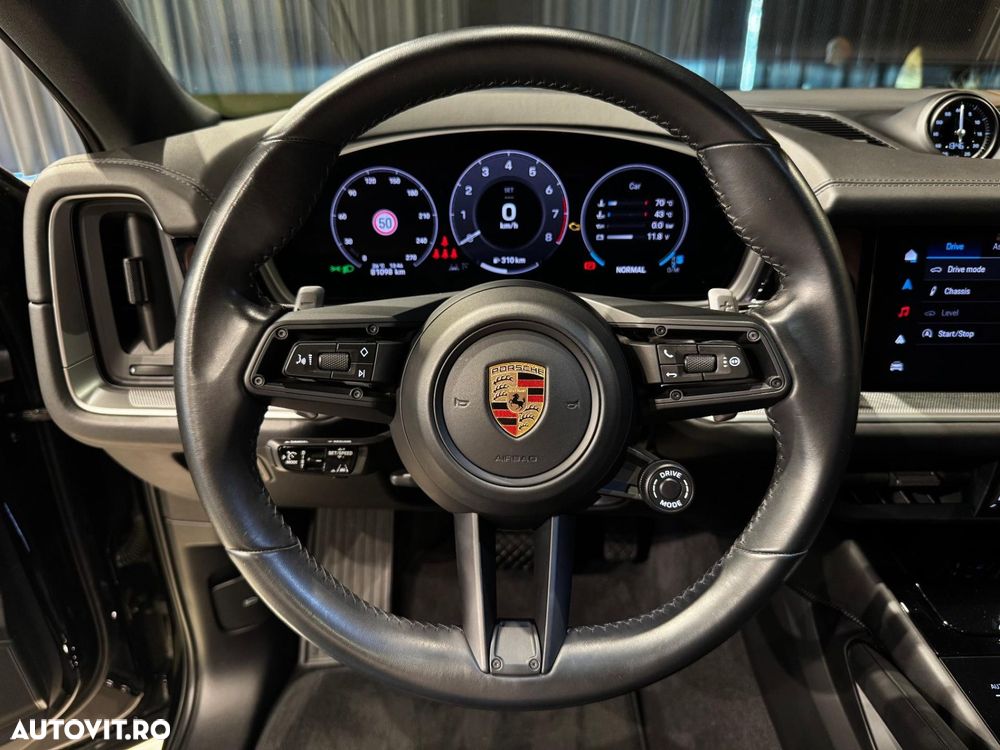 Porsche Cayenne Coupe - 32
