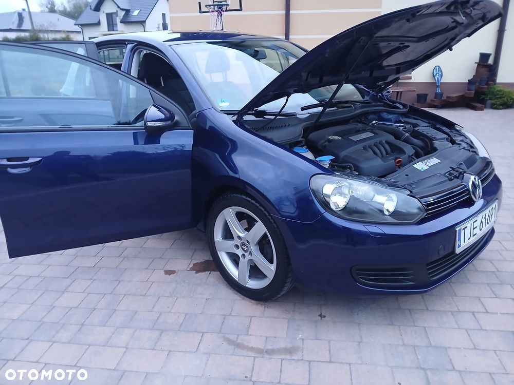 Volkswagen Golf - 10