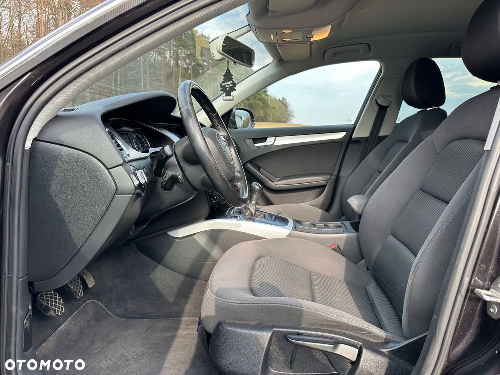 Audi A4 Avant 2.0 TFSI Attraction - 11