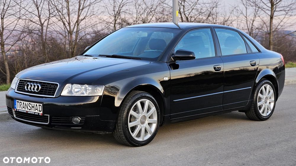 Audi A4 Limousine - 19